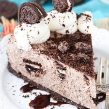 Easy No Bake Oreo Cheesecake Recipe Life Love And Sugar