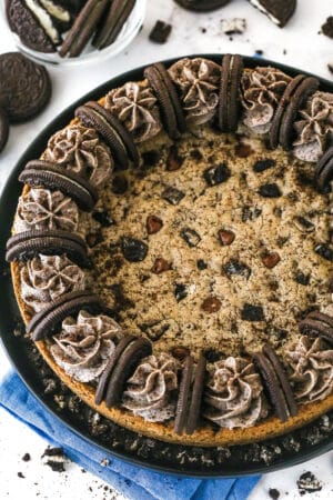 Overhead view of an Oreo cookie cake