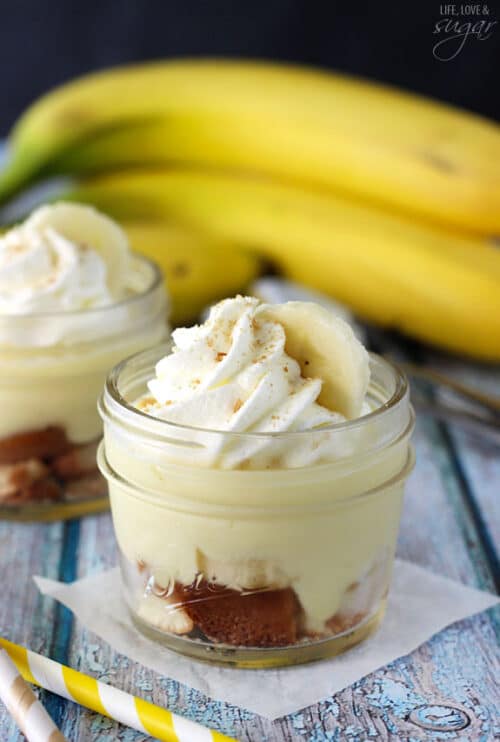 Banana Cream Pudding in a Jar | Easy Banana Pudding Recipe