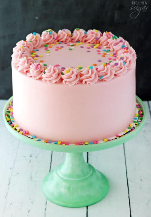 How to Frost a Cake with Buttercream - Step-by-Step Tutorial (Photos)