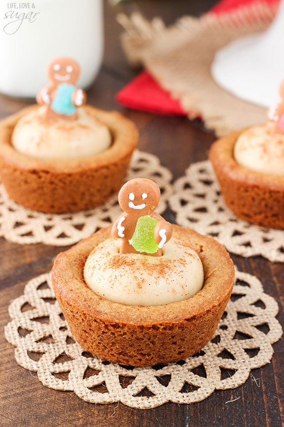 https://www.lifeloveandsugar.com/wp-content/uploads/2015/09/Gingerbread_Cheesecake_Cookie_Cups4.jpg