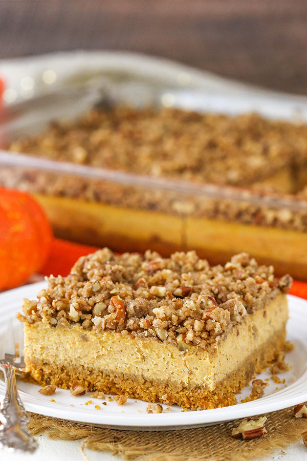 Pecan Streusel Pumpkin Cheesecake | Easy Pumpkin Cheesecake Recipe