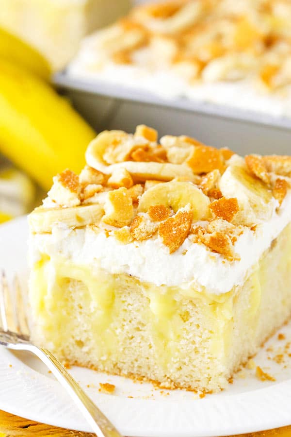 Banana Pudding Poke Cake Recipe | Easy Vanilla Cake Dessert Recipe