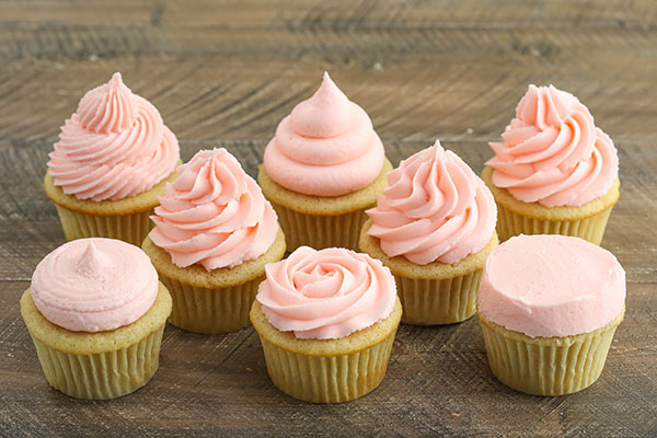 How To Frost Cupcakes - Step-by-Step 