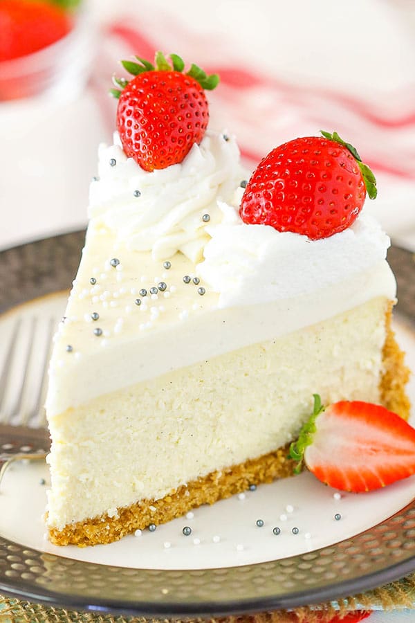 https://www.lifeloveandsugar.com/wp-content/uploads/2019/01/Vanilla-Bean-Cheesecake7.jpg