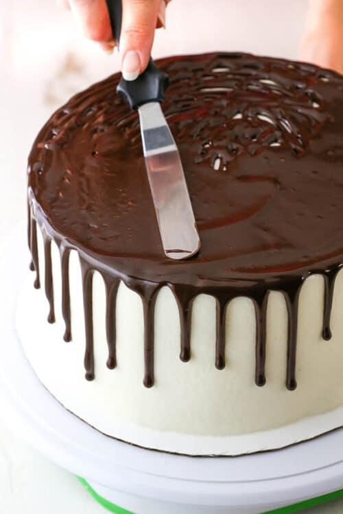 how-to-make-a-chocolate-drip-cake-easy-cake-decorating-guide