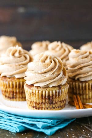 Cinnamon Sugar Swirl Cupcakes | BEST Homemade Cinnamon Cupcakes