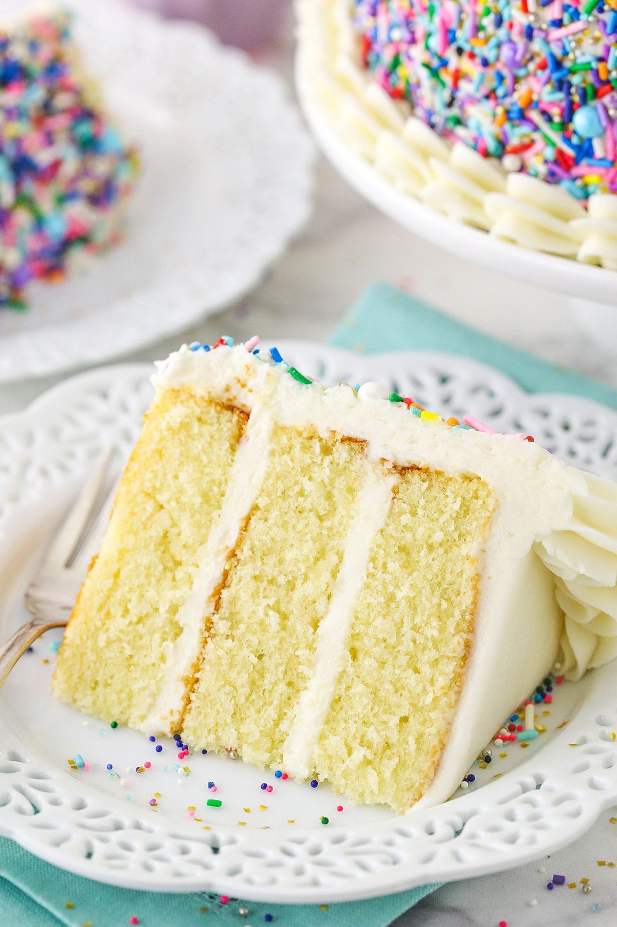 Small Vanilla Cake Recipe (Valentine Cake ideas) - Greedy Eats