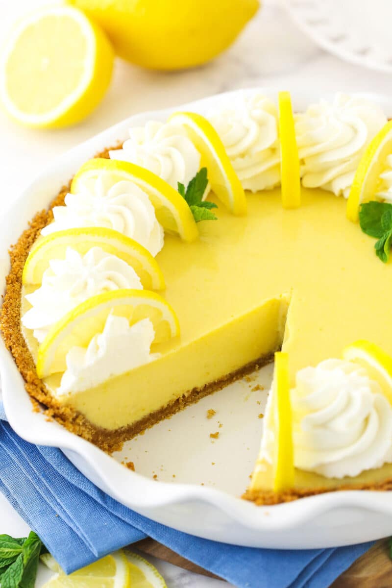 Perfectly Tart And Sweet Lemonade Icebox Pie 