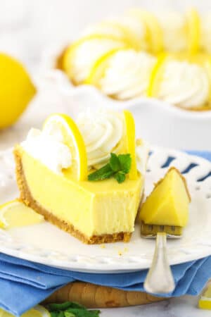 Perfectly Tart and Sweet Lemonade Icebox Pie | Life Love & Sugar