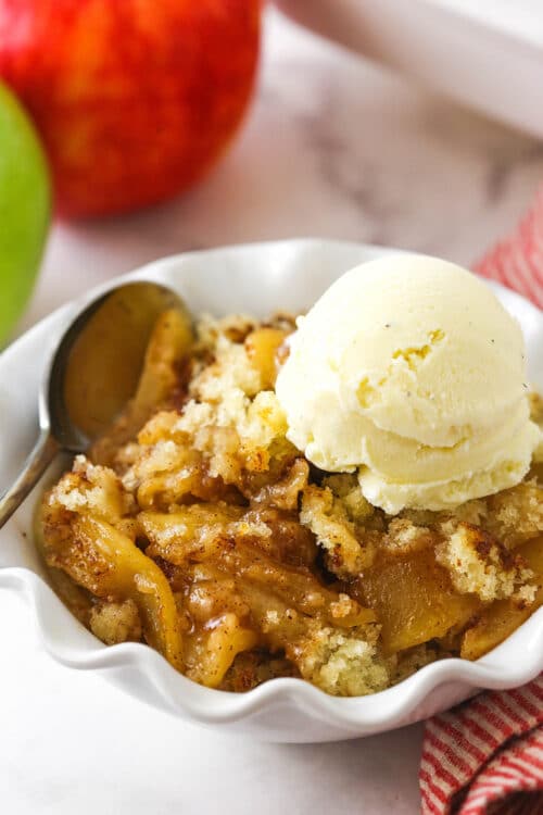 Easy Apple Cobbler Recipe | Life Love & Sugar