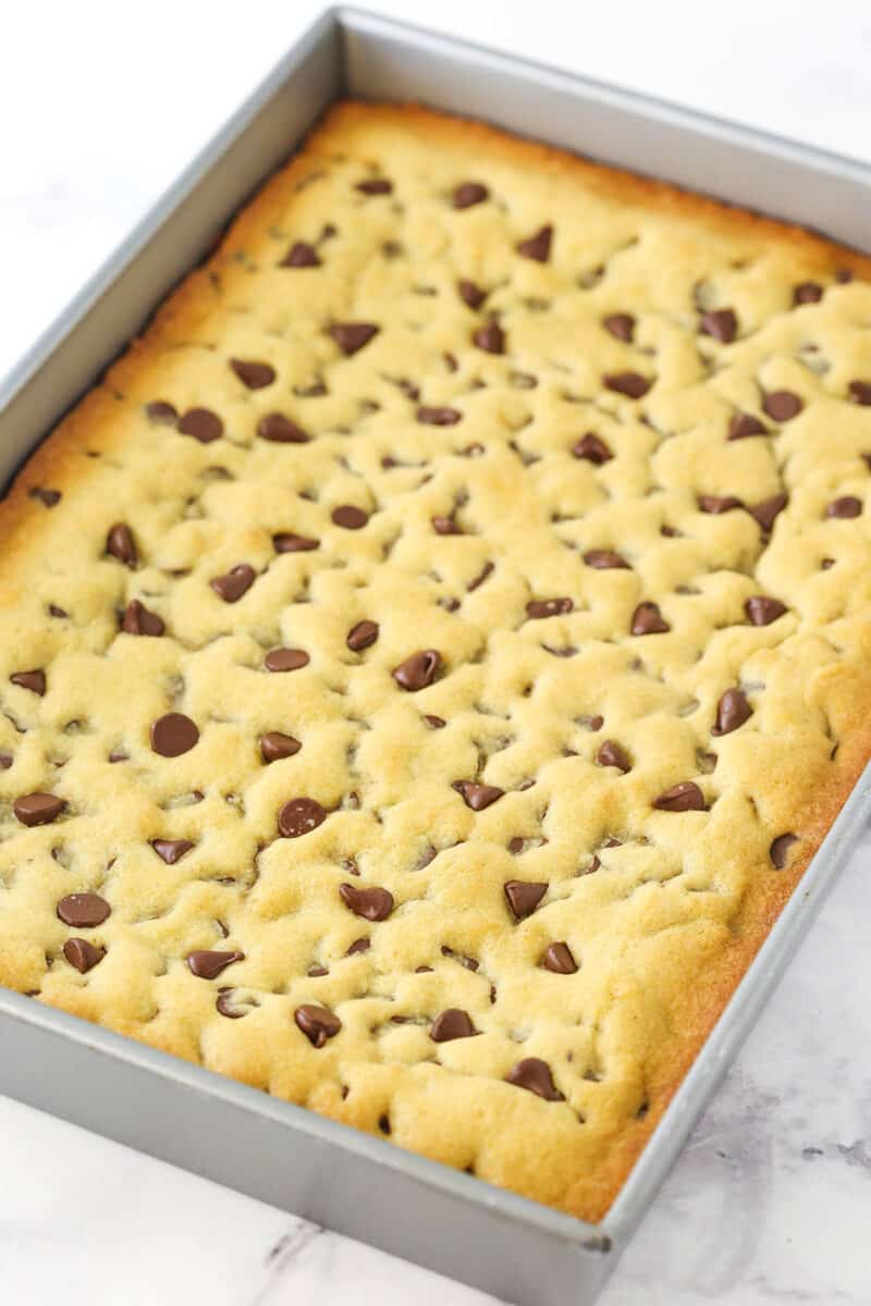 sheet-pan-chocolate-chip-cookie-cake-life-love-sugar