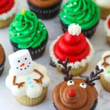 10 Best Christmas Cupcakes Bursting With Holiday Flavor
