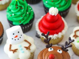 Christmas Cupcakes  Fun and Easy to Decorate!