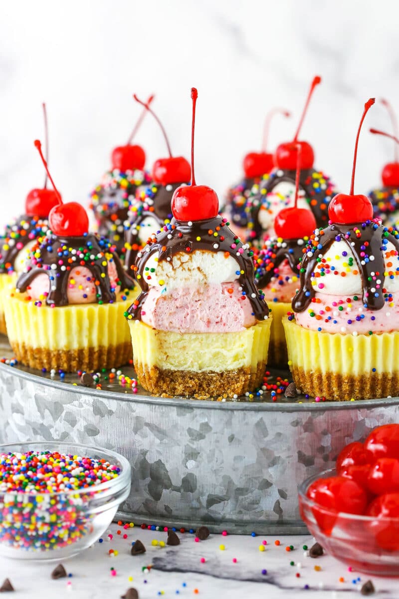 Ice Cream Sundae Mini Cheesecakes | Summer Dessert Idea