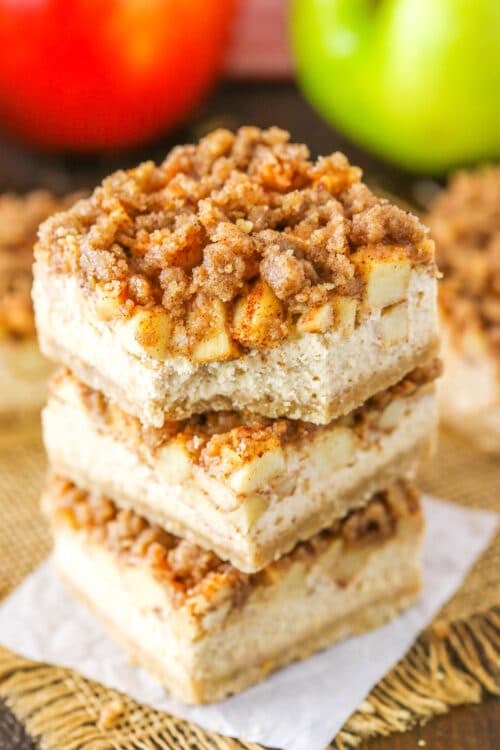 Apple Streusel Cheesecake Bars | Easy Thanksgiving Apple Dessert