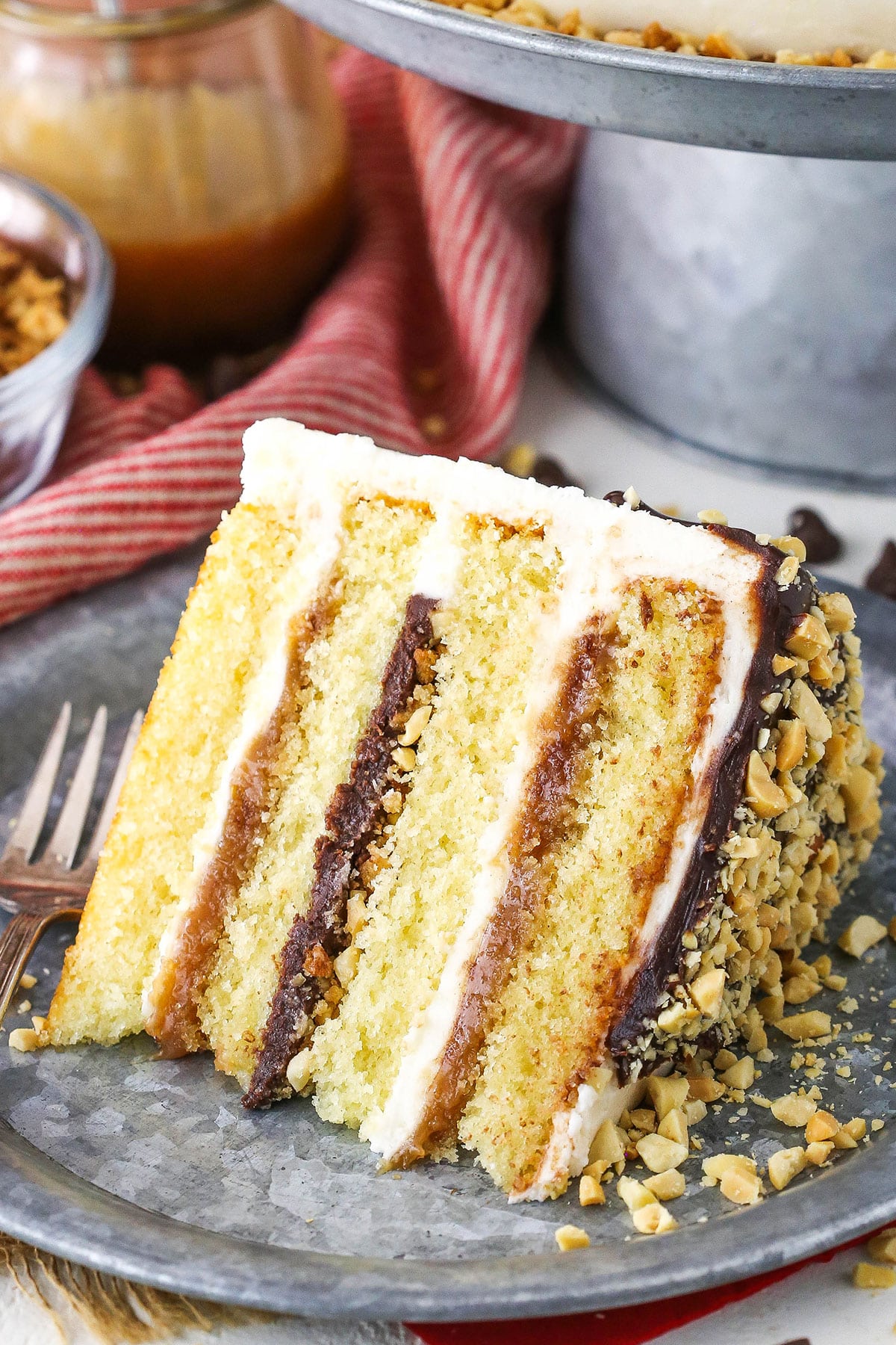 Layer cake au chocolat et ganache vanille - Sweetly Cakes