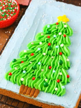 Simple Christmas Tree Cake - Wilton