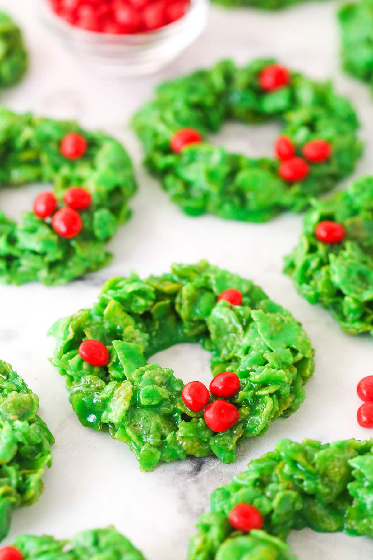 Wreath cookies on a white background